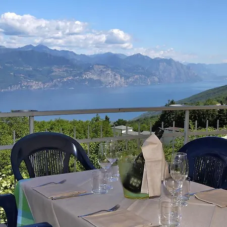 Giardinetto 3* San Zeno di Montagna